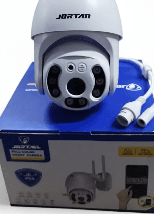 Cámara para exterior con su caja